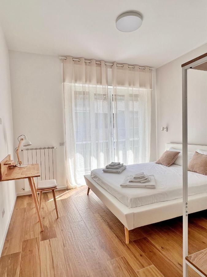 Finella Charming Rooms Бари Экстерьер фото